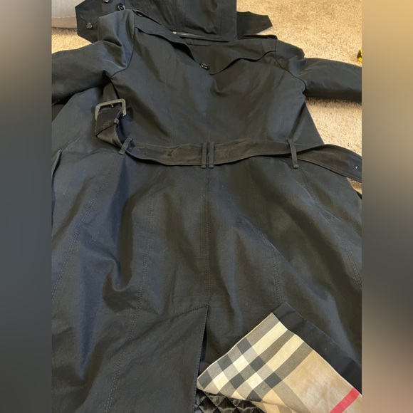BURBERRY Trench Coat Size: S one missing buttons - Picture 7 of 16